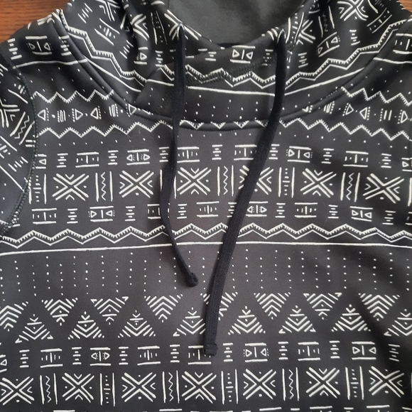 Billabong Hoodie, Size Small, Black and white - Picture 4 of 5